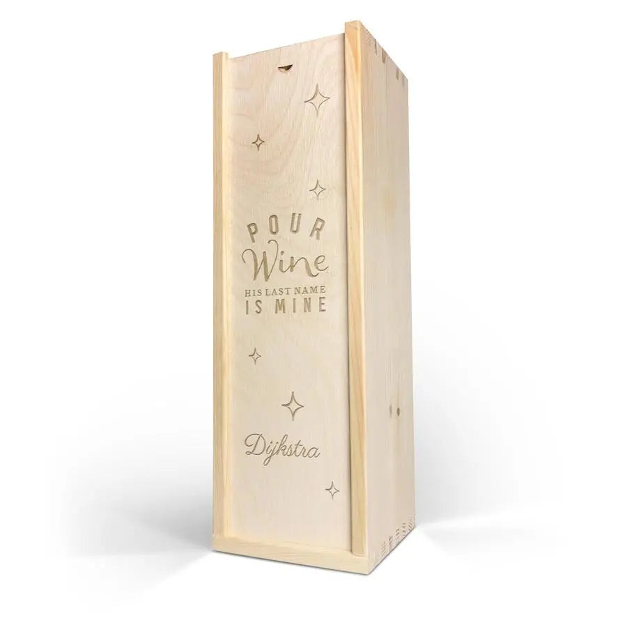 Wino w grawerowanej drewnianej skrzynce - Maison de la Surprise - Chardonnay