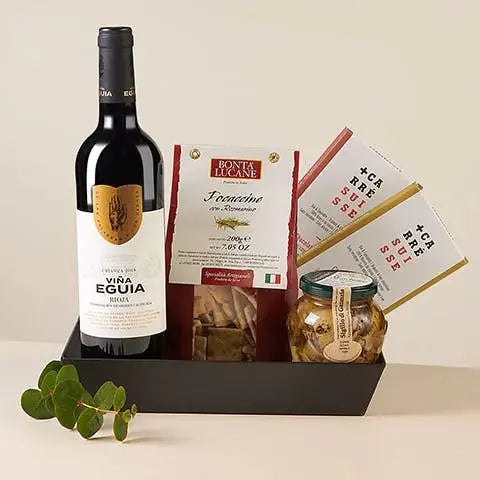 Gift-Baskets-the-perfect-surprise-for-loved-ones Flora Queen