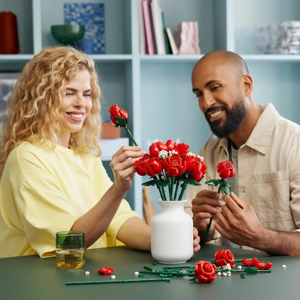 LEGO Eternal Roses and Poinsettia Set Flora Queen Flora Queen